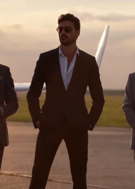 Michele morrone — do it like that 02:16. Michele Morrone 365dni in 2020 | Italian men, Michele ...
