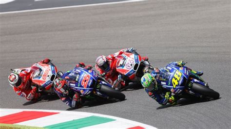 Channel tv trans7 streaming hd ringan cepat dan tanpa buffering sama dengan stasiun televisi lainnya dalam jenis penayangan karena menghibur dan informatif. Live Streaming Trans 7 MotoGP Italia 2018, Valentino Rossi ...