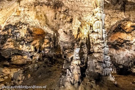 This will be a comprehensive and fun private tour from your budapest hotel, with a stop off at the pretty town of eger on the way then to the unesco site of aggtelek cave system. World Heritage Photos - Caves of Aggtelek Karst - Baradla