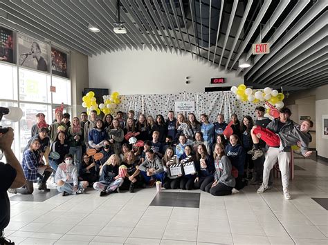 Hundreds Step Up For Td Stairclimb The Remake United Way Elgin Middlesex