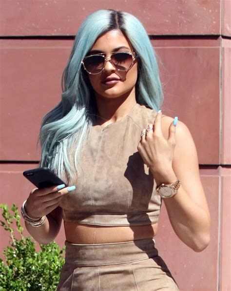 kylie jenner shows off her new blue hair while visiting a salon with friends in los angeles