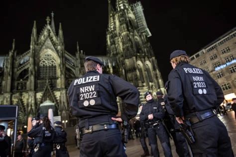 Cologne New Years Eve Sex Attacks 6 Pakistanis And A Syrian Attacked After Right Wing