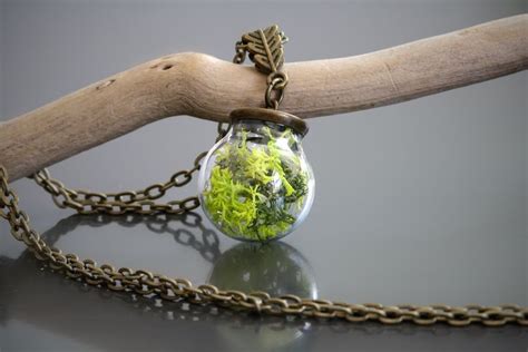 Moss Terrarium Necklace Simple Ball Shaped Glass Forest Moss Jewellery