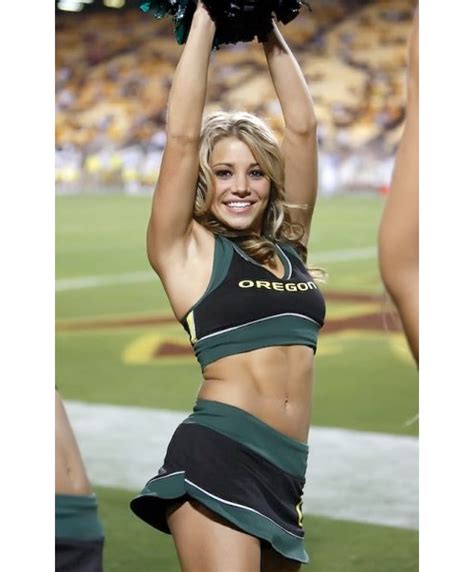 15 Ridiculously Hot College Cheerleader Pictures BCS Edition Total