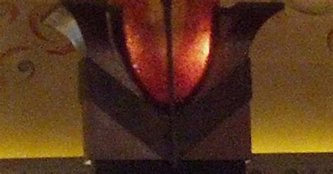 Eye Of Sauron Or Decorative Pillars At Cheesecake Factory Imgur