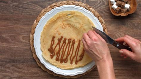 Con la leche condensada darás un toque más dulce a todas tus recetas con la calidad y la confianza de central lechera asturiana. Creps - Nestlé Cocina - YouTube