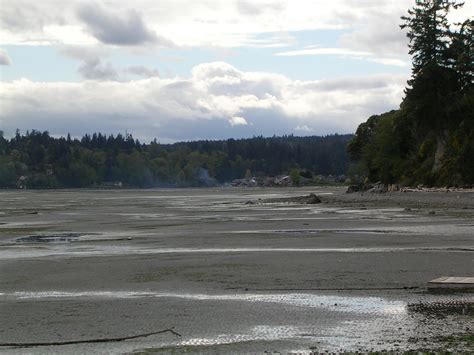 Low Tide at the Indianola Pier and Beach | Kitsap Now