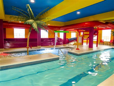 Regina Hotel With Water Slide And Indoor Pool Comfort Suites Regina