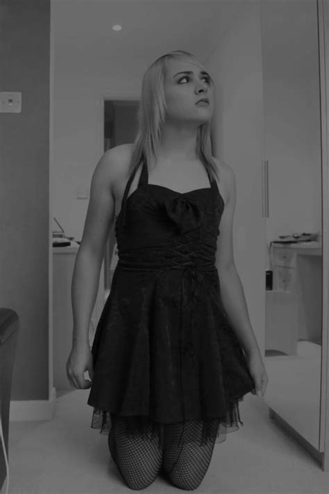 Thumbs Pro Lucycadence Tumblr’s Never Seen This Dress And Shoes Before So Heh I Think This