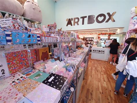 20 mercer street, covent garden, london, wc2h 9hd. ARTBOX Covent Garden shop - finding Pusheen in London ...