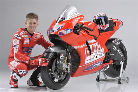 2009 Desmosedici Ducati Gp9 Motogp Marlboro Team Wallpapers Hd
