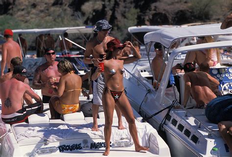 Partiers On Lake Havasu Gather In Copper Canyon Todd Bigelow Photography