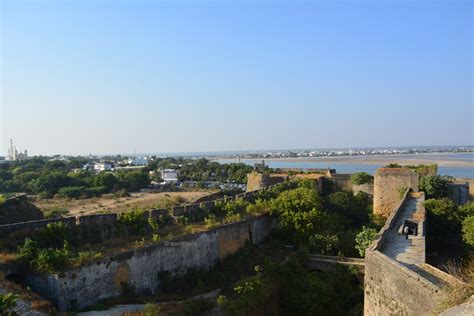 Diu Fort Yet Another Fort Built By The Portuguese Dreamtrails