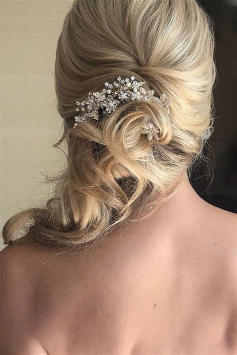 Mother Of The Bride Hairstyles 63 Elegant Ideas 2021 Guide Mother