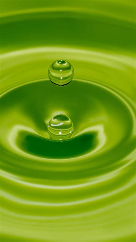Closeup Photo Of Green Water And Drops 4k Hd Green Wallpapers Hd