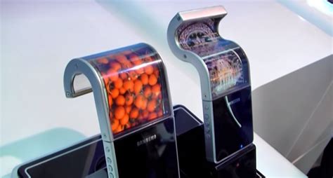 Samsung Will Release This Crazy Bendable Smartphone Next Year