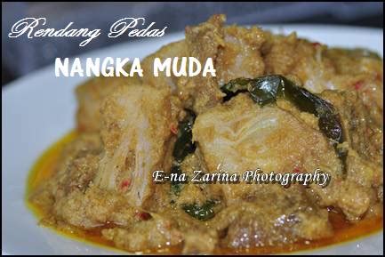 Gudeg terdiri dari beberapa jenis, yang terkenal adalah gudeg kering dan gudeg basah. E-NA LOVELY KITCHEN ^_^: :-> Rendang Pedas Nangka Muda