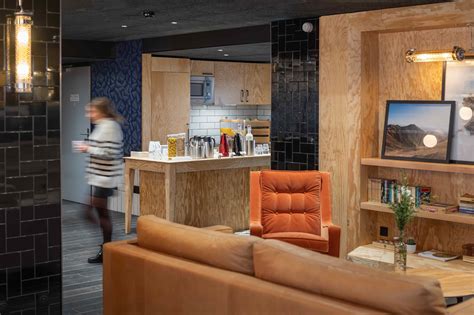 Its metropolitan area (aire urbaine) had 485,315 inhabitants at the 2017 census. Eklo Clermont-Ferrand | Agence architecture, Chambre ...