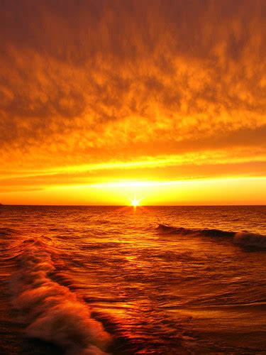 A Simply Orange Sunset Lake Erie Saybrook Ohio April 12 Flickr