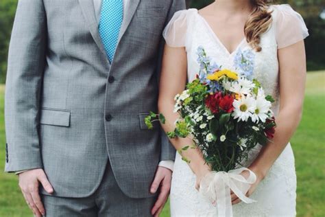 Mendengar bisikan penuh cinta laut terhadapnya, langit tidak. Tolong Jangan Mengejarku Untuk Jadi Pacarmu. Aku Lebih ...