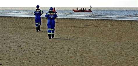 Kitesurfer Rescued From Sea At Brean By Burnham Coastguards And Lifeboat