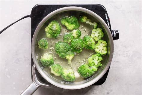 How To Blanch Broccoli Culinary Hill