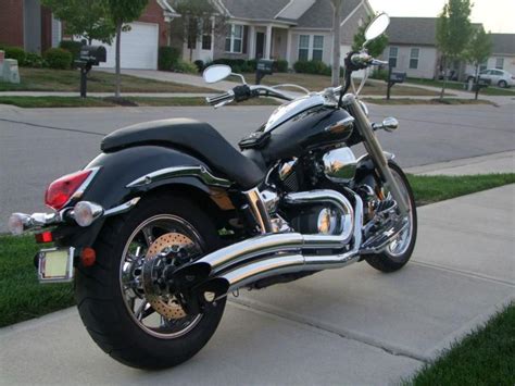 Remove driver and passenger seat 2. Buy Yamaha V Star 950 Custom Black Raven Beauty - NO on ...