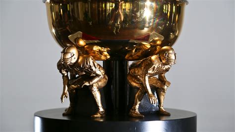 Governors Cup Rivalry Kentucky Louisville Battle For Trophy