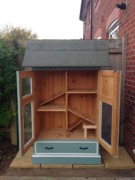If you do catch it, i'll tell you how. 10 DIY Rabbit Hutches From Upcycled Furniture | Home ...