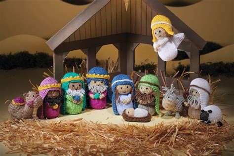 Free Knitted Nativity Pattern Gathered