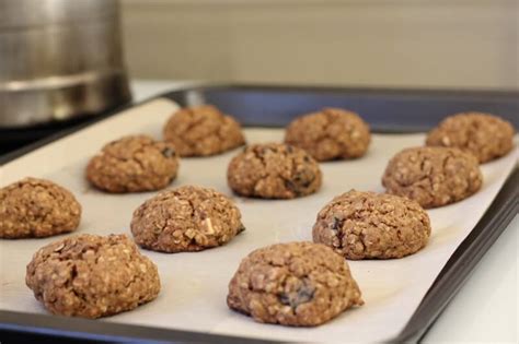 These oatmeal chocolate chip cookies are made with oats, butter, and brown sugar and are the softest, chewiest oatmeal cookies to come out of my. A Truly Delightful Sugar Free Oatmeal Cookie - SweetSmarts