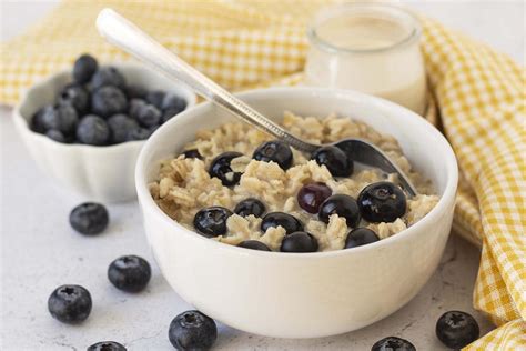 Blueberry Oatmeal With Fresh Or Frozen Berries Delightful Adventures