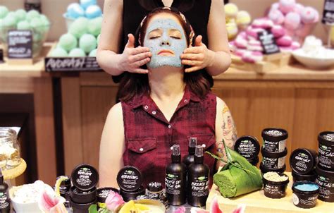 Lush Fresh Handmade Cosmetics Wall Street Mall Dunedin