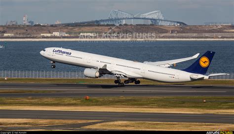 D Aihz Lufthansa Airbus A340 600 At Tokyo Haneda Intl Photo Id