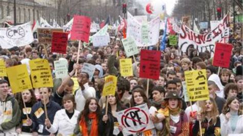 Hundreds Of Thousands Protest Over French Job Law