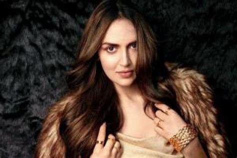Mid Day Insta Diary Going Ethnic With Birthday Girl Esha Deol Takhtani Technocharger