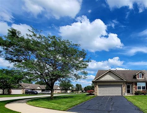1207 Lily Ln Schererville In 46375 Zillow