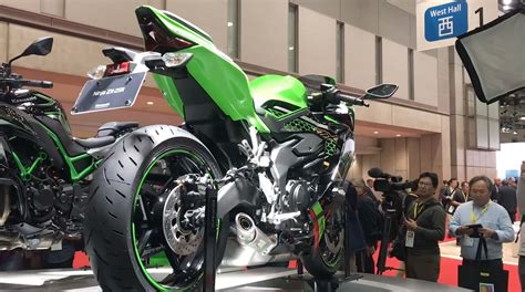 The se model features rider modes, quickshifter and traction control as standard. Kawasaki Ninja ZX-25R - Quando há vida até às 20.000 rpm ...