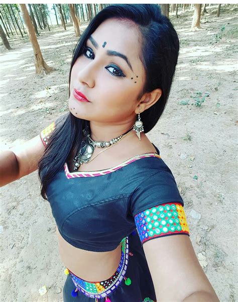 Never Miss Out These Amazing Photos Of Bhojpuri Actress Priyanka Pandit