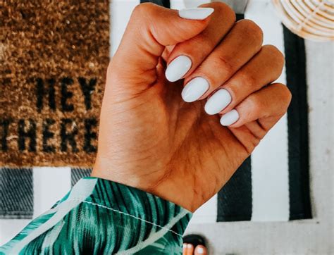 27 Best Nail Polish Colors For Summer 2020 Pictures