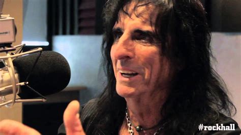 The Rock And Roll Hall Of Fame Interviews Alice Cooper Youtube