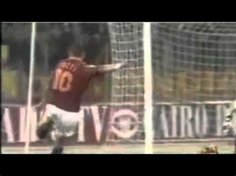 Io sono convinto che pian piano la mentalità vincente si possa costruire». Serie A 1998-1999, day 07 Roma - Udinese 4-0 (Di Francesco ...