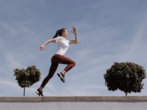 Ένα δυναμικό Workout για γλουτούς και πόδια για να ξεκινήσουμε σιγά