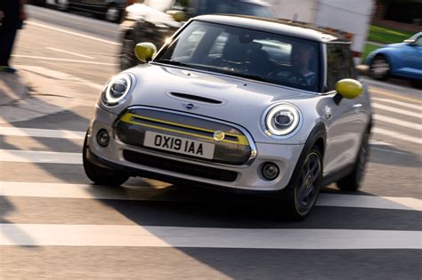 New Mini Cooper Se Electric First Look First Ride And Pricing