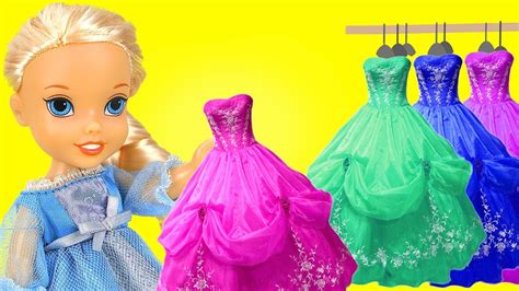 Elsa And Anna Toddlers Dress Up And Shop With Barbie Youtube