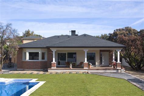 Caso essas plantas de casas não atendam as suas necessidades, não deixe de entrar em contato com a nossa equipe para solicitar um orçamento de projeto personalizado. ¿Construir en una o dos plantas? - Canexel, casas de madera
