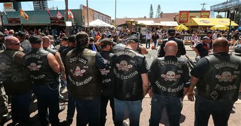 The Outlaws Motorcycle Club 1percenter MC SuperBike Newbie