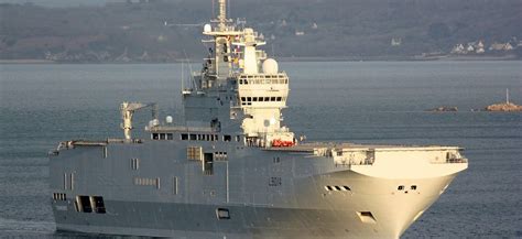 Quatre Bâtiments De La Marine Nationale Au Sein Datalante Mer Et Marine