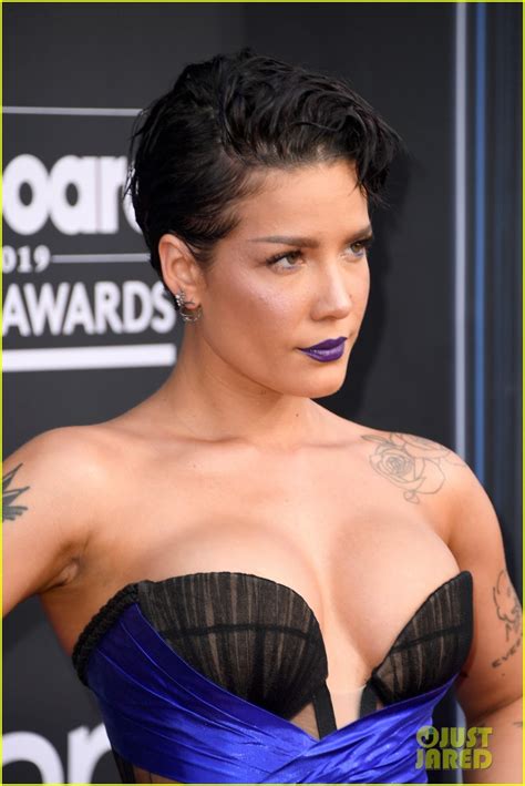 halsey wears a sexy blue dress to billboard music awards 2019 photo 4280587 2019 billboard