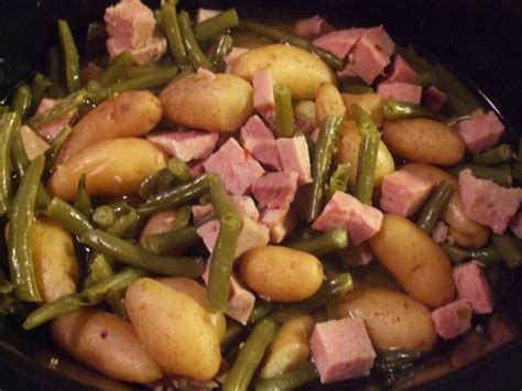 Crockpot fresh green beans cooking frozen green beans fresh green bean recipes beans in crockpot. Ham and Green Beans in the Slow Cooker | Recipe | Ham and ...